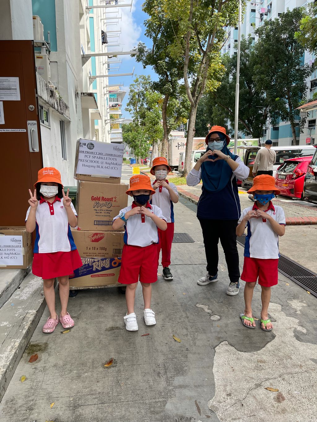 SSDB PROJECT 2021: FOOD IS LOVE COLLABORATING WITH THE COMMUNITY TO RAISE AWARENESS ABOUT FOOD INSECURITY AND FOOD WASTAGE — photo 6