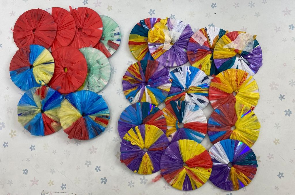 Making of coasters with recycled materials — photo 7
