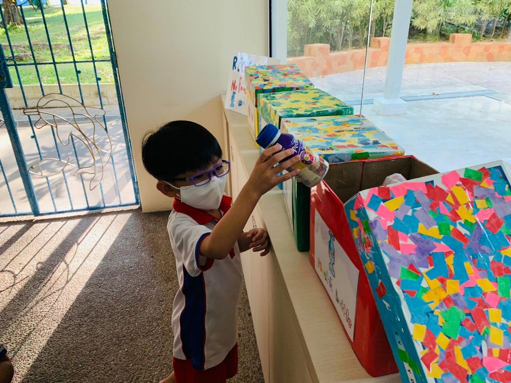 Bringing of Recycled Items♻️ 📦🧴🗞 — photo 11