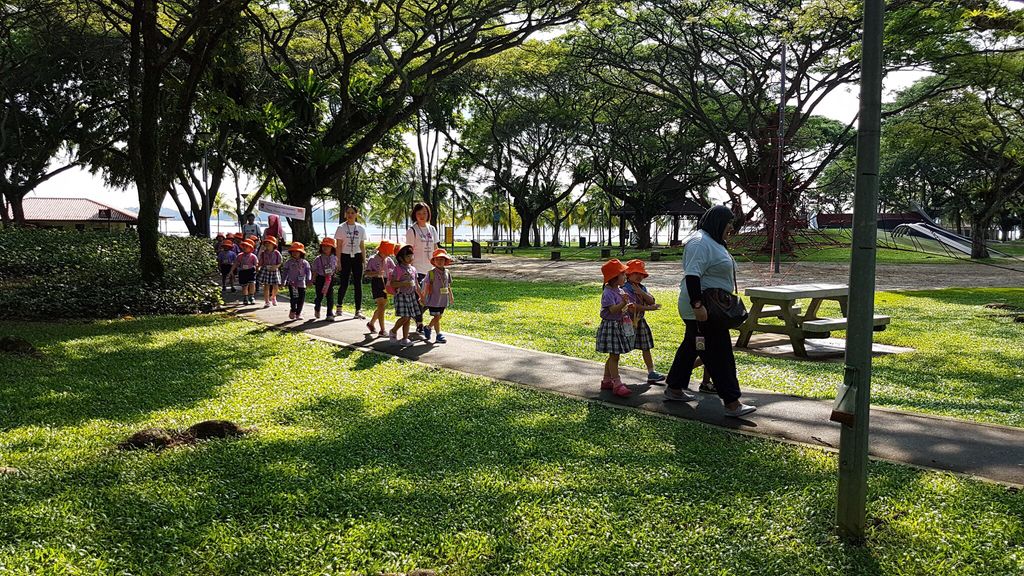 Keep Clean Singapore! - Pasir Ris Park Clean-Up (5 May 2017) — photo 4