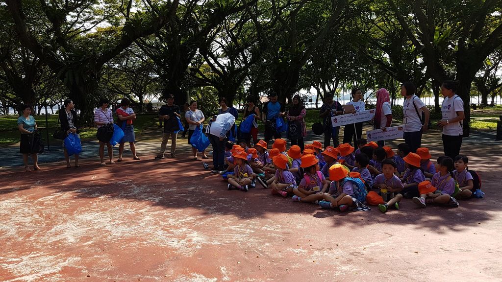 Keep Clean Singapore! - Pasir Ris Park Clean-Up (5 May 2017) — photo 2