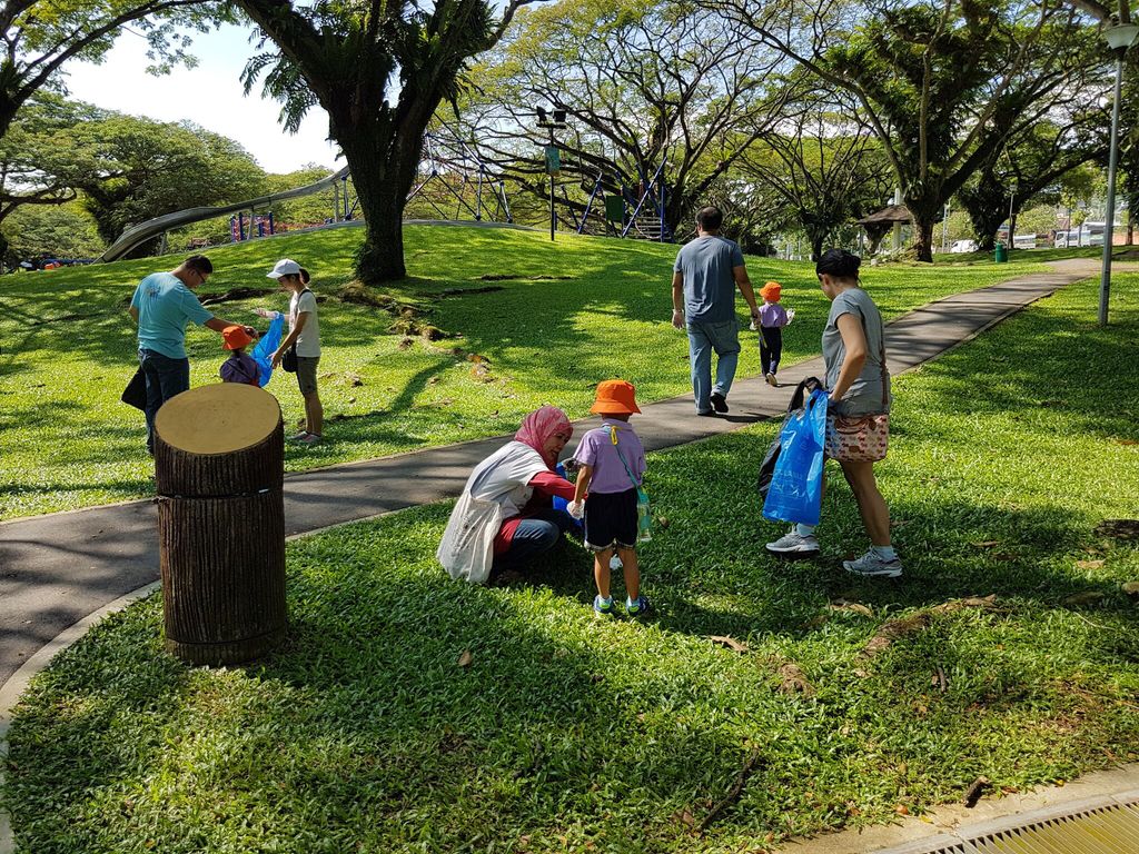 Keep Clean Singapore! - Pasir Ris Park Clean-Up (5 May 2017) — photo 1