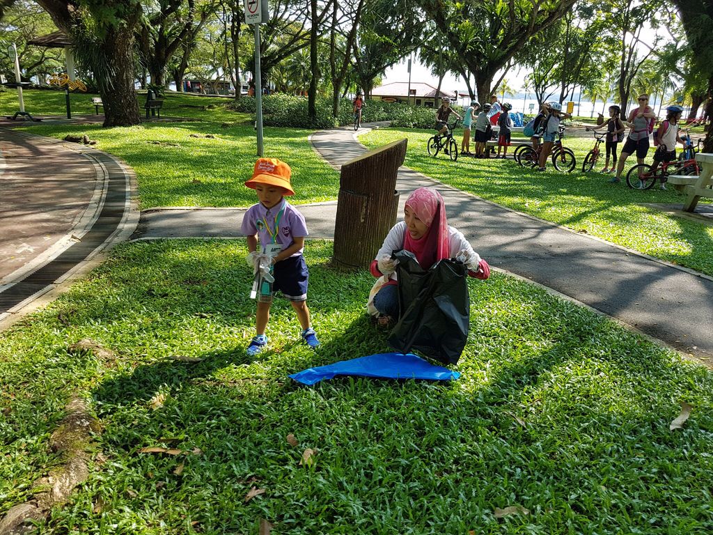 Keep Clean Singapore! - Pasir Ris Park Clean-Up (5 May 2017) — photo 3