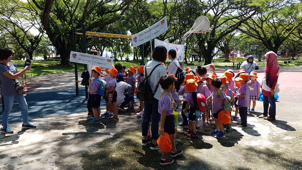 Keep Clean Singapore! - Pasir Ris Park Clean-Up (5 May 2017) — photo 2